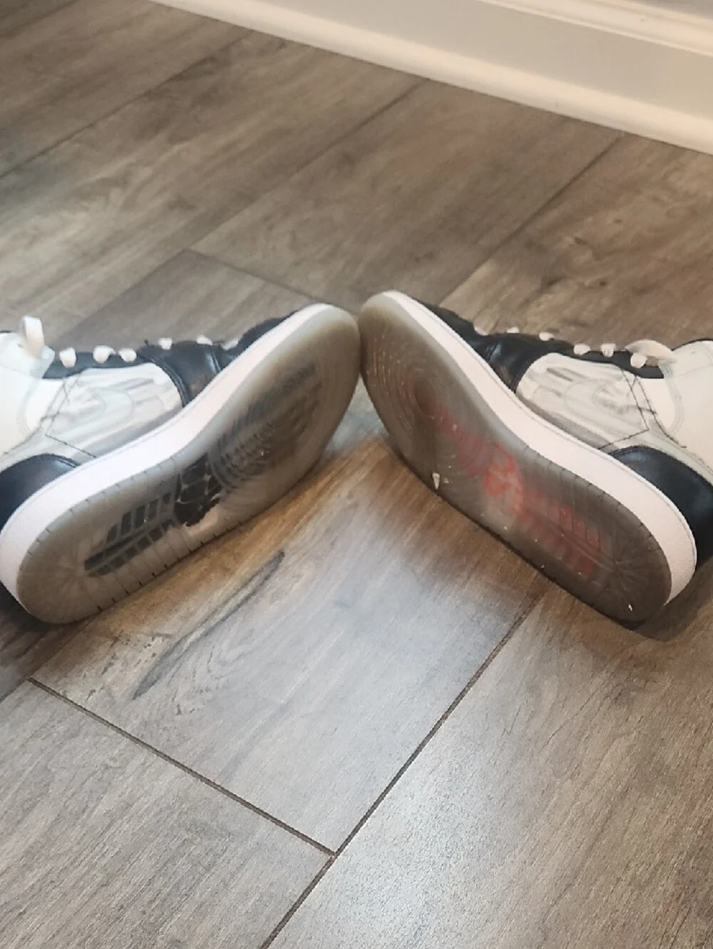 Jordan 1 Mid SS X-RAY Youth Sneakers